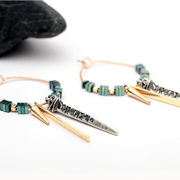 Natural Green Ore Stone Drop Gold Silver Earrings - Picture 8 of 9